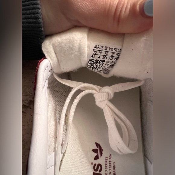 Adidas Gazelle Maroon and White Sneakers Women 5.5